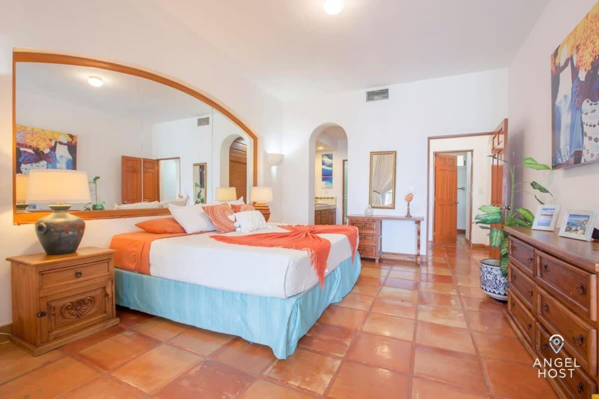 Private Oceanview Balcony & Infinity Pool Onsite Villa La Paz Buitenkant foto